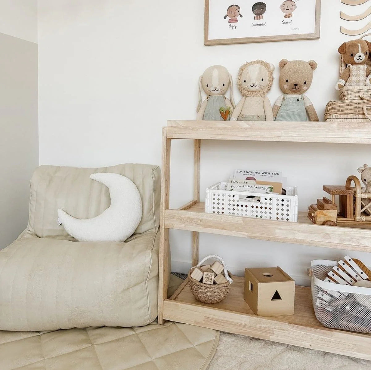 Adjustable Solid Wood 3 Layer Storage Shelf